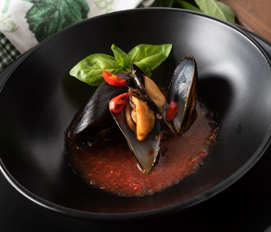 Cozze alla tarantina con pomodoro BIO